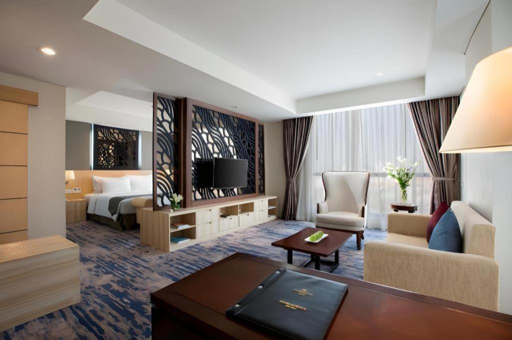 Hotel Grandhika Pemuda Semarang Dış mekan fotoğraf
