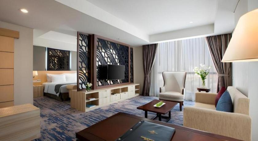 Hotel Grandhika Pemuda Semarang Dış mekan fotoğraf