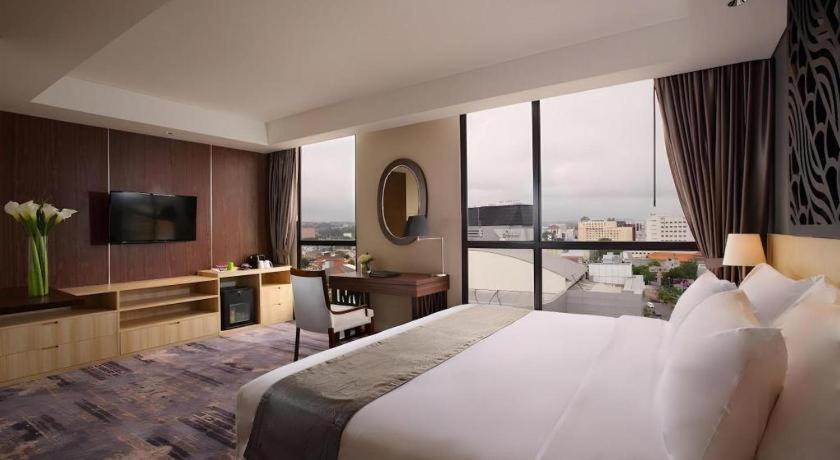 Hotel Grandhika Pemuda Semarang Dış mekan fotoğraf