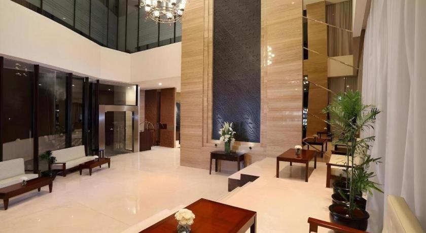 Hotel Grandhika Pemuda Semarang Dış mekan fotoğraf