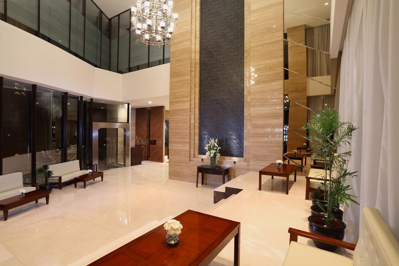 Hotel Grandhika Pemuda Semarang Dış mekan fotoğraf