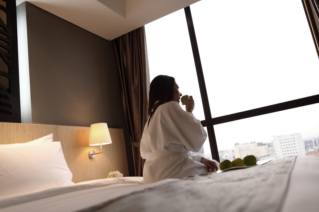 Hotel Grandhika Pemuda Semarang Dış mekan fotoğraf