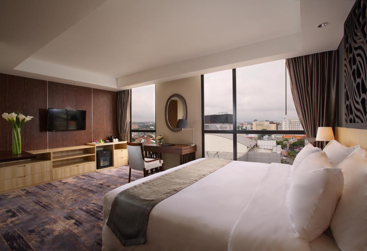 Hotel Grandhika Pemuda Semarang Dış mekan fotoğraf